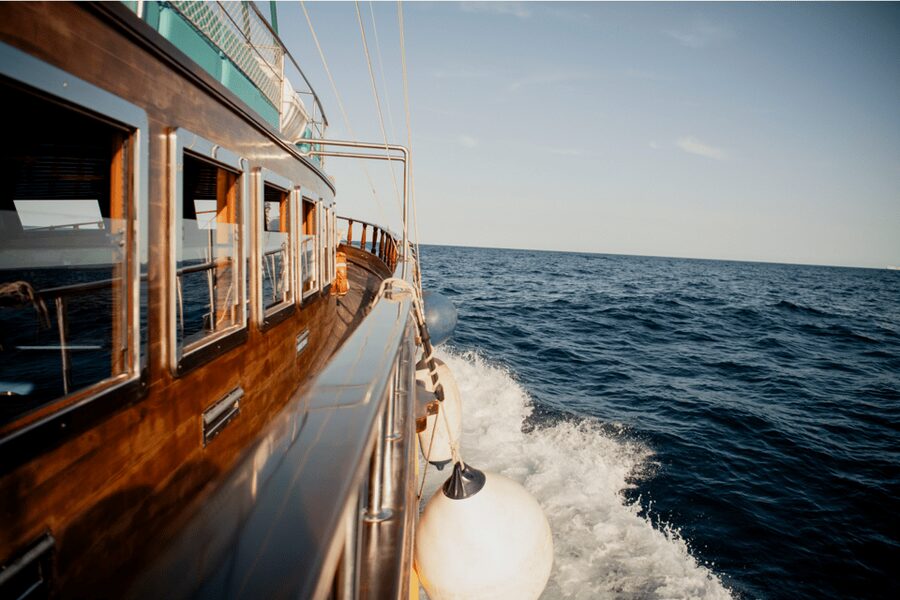 Barcelona: Boat and Supercar Driving Experience - Should you book this supercar plus sailing experience?