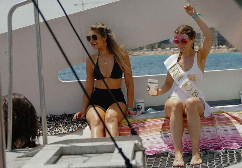 Barcelona: Brunch Boat Party with Drinks and DJ - Brunch Bites and Drinks: Where the Value Comes From