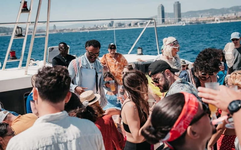 Barcelona: Brunch Boat Party with Drinks and DJ - What to Expect From the Crowd (and How to Fit In)