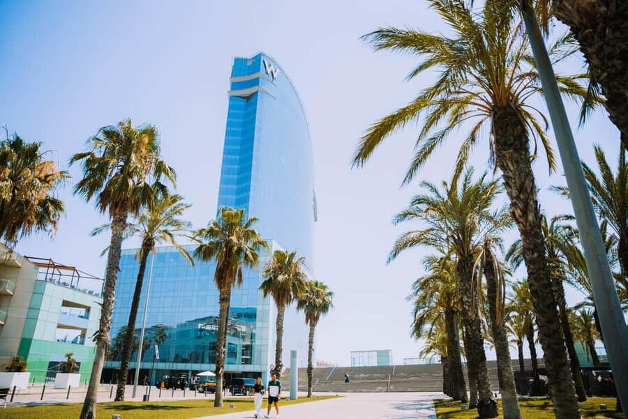 Barcelona: Bus Nàutic with tapas tasting - Key highlights worth planning for
