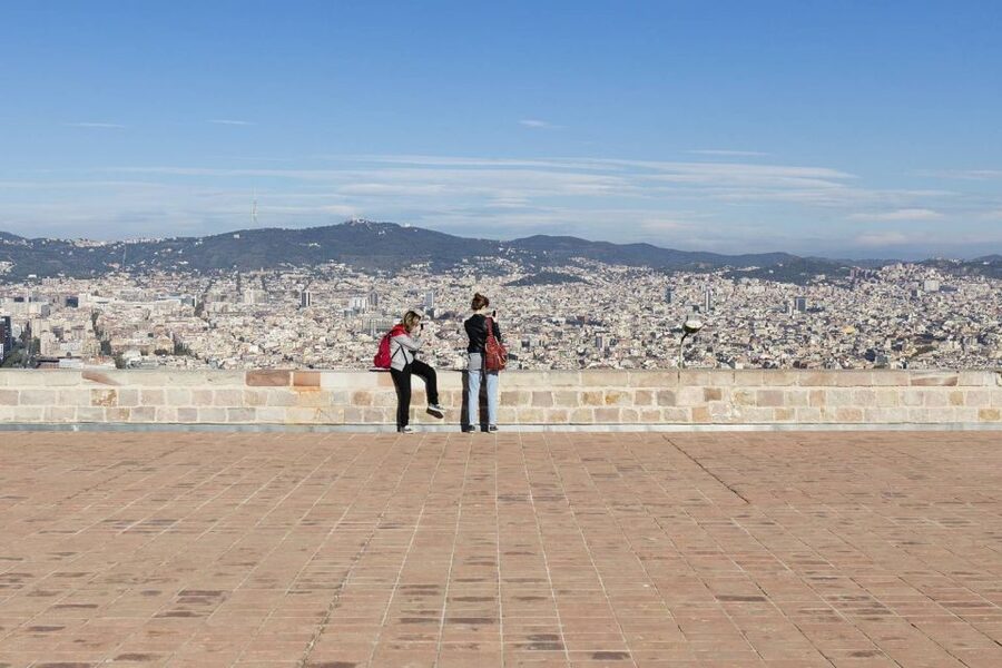Barcelona Cable Car Sky Views, Magic Fountain & Castle Visit - Who This Tour Fits Best (and Who Should Skip It)