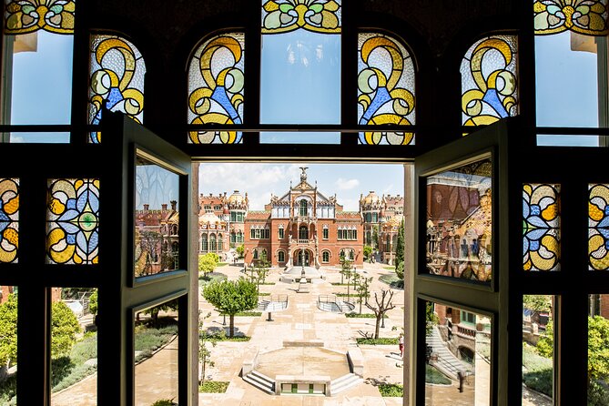 Barcelona Card: Museums + Transport for 72h, 96h or 120h - Weather-proof museums: science, sports, plants, and weirdly fun themes