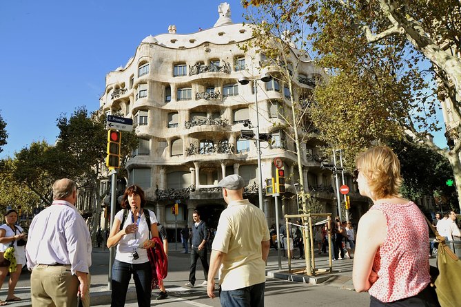 Barcelona Card: Museums + Transport for 72h, 96h or 120h - Unlimited transit plus airport access, the real convenience win