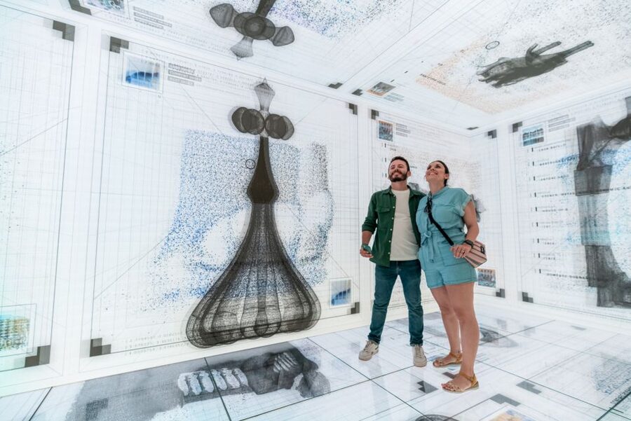 Barcelona: Casa Batlló Entry with Self-Audioguide Tour - Timing and lines: plan for a 1 hour 15 minute visit, then add buffer