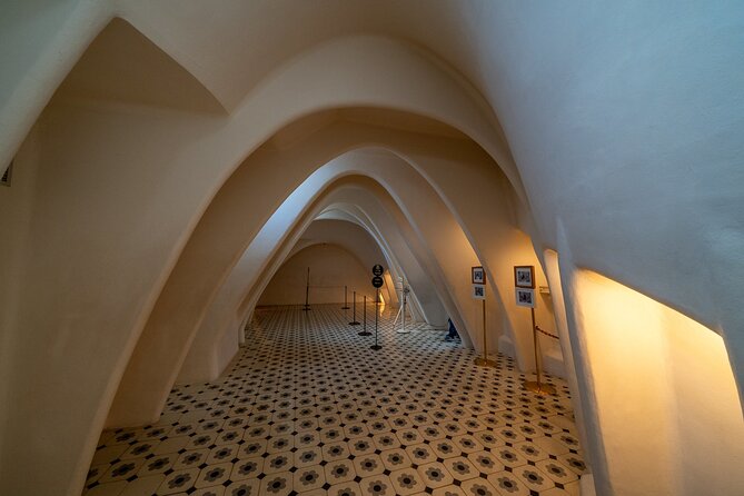 Barcelona: Casa Batllo Timed Entrance Ticket with Audio Guide - Timing and Crowd Control: How Timed Entry Plays Out at Ground Level