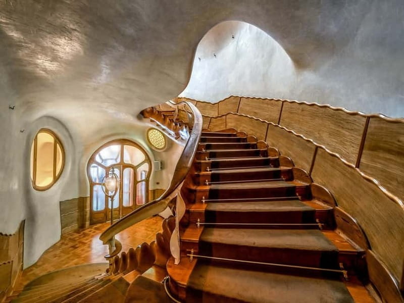 Barcelona: Casa Batlló Tour and Optional White Rabbit Museum - Casa Batlló in 75 Minutes, With Fast-Track Entry