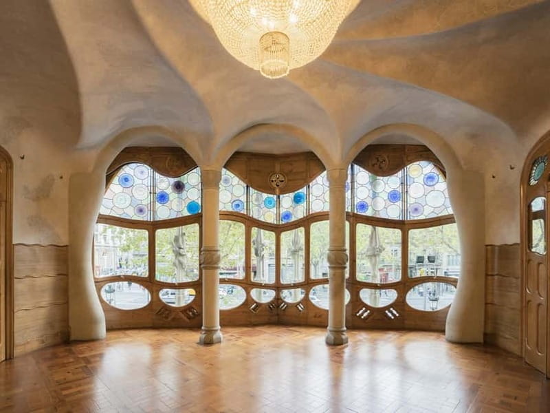 Barcelona: Casa Batlló Tour and Optional White Rabbit Museum - Optional Add-On: White Rabbit Museum for Catalan Art, Tech, and Festivals