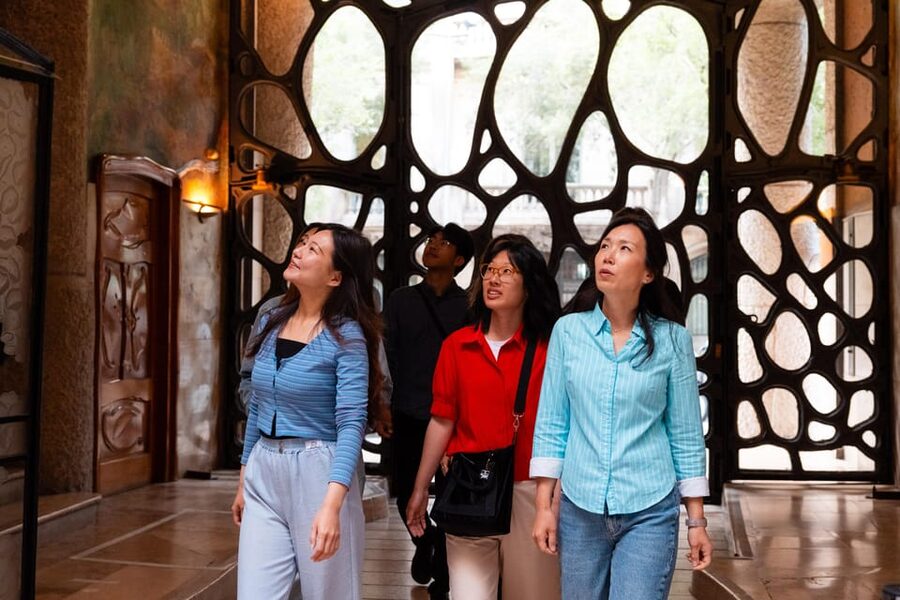 Barcelona: Casa Vicens, Pedrera, and Casa Batlló Guided Tour - Your 3-House Gaudí Route Starts at Casa Vicens in Gràcia