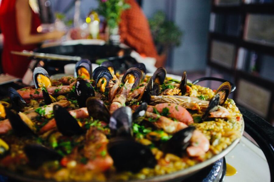 Barcelona: Catalan Paella Cooking Class - Finding Jaume Puigvert 13B, then the restored kitchen