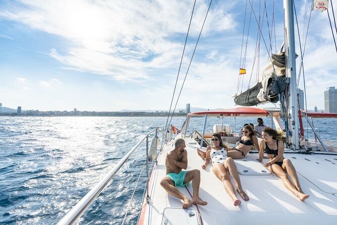 Barcelona Catamaran Cruise with Tapa & Drink Included - The crew and the pace of the two hours