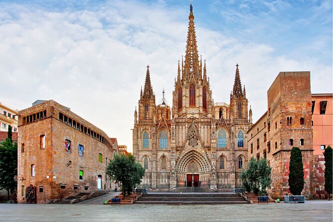 Barcelona Cathedral Priority Entry Ticket with Rooftop Access - Key things you should know before you go