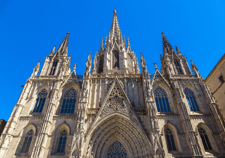 Barcelona Cathedral: Ticket, Guided Tour and VR Experience - Saint Eulalia, Saint Lucia, and the Chapel Details You Can Actually Notice