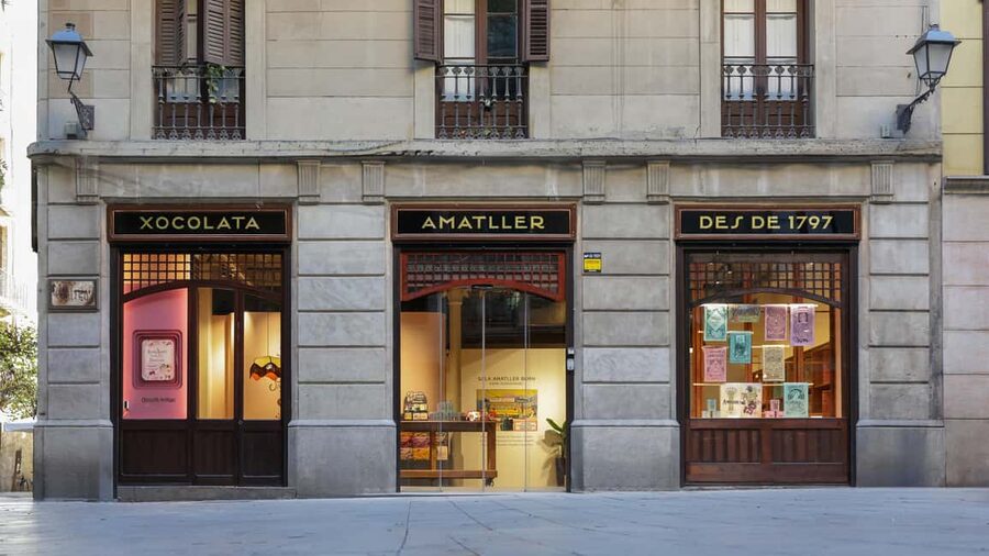 Barcelona & Chocolate Amatller History and Culture + Activity and Tasting - Barcelonese hot chocolate and store time: don’t rush the last step