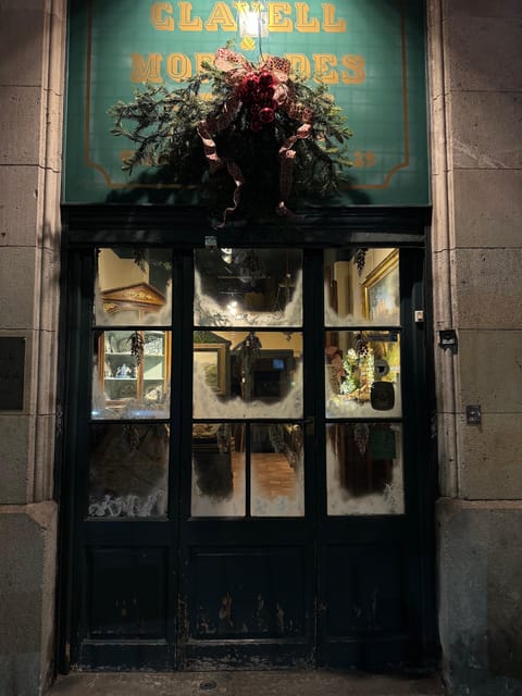 Barcelona: Christmas Lights and Markets Bike Tour - Gothic Quarter and the Cathedral: where the decorations feel older than time