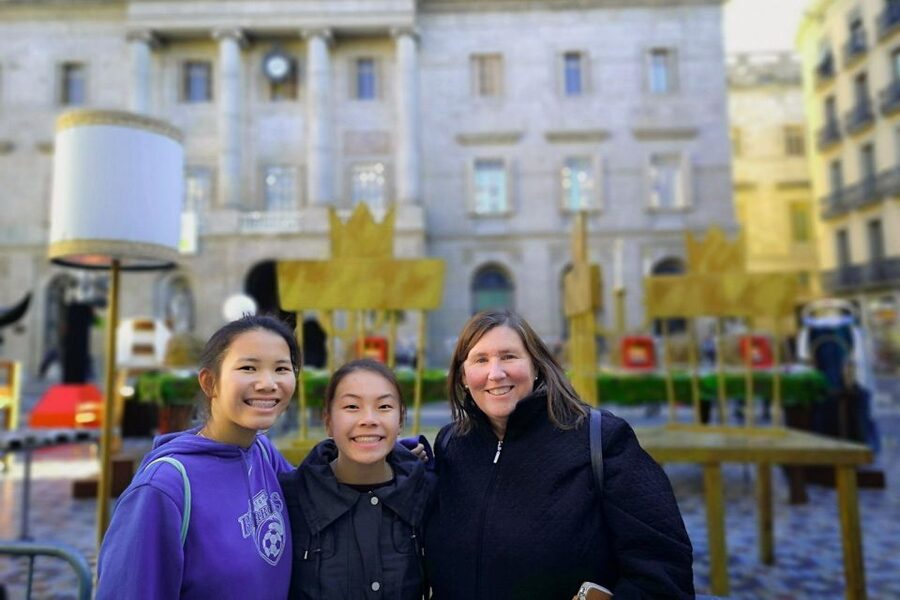 Barcelona: Churros, Hot Chocolate, and Games Family Tour - The private guide advantage: tailored pace beats a rigid script