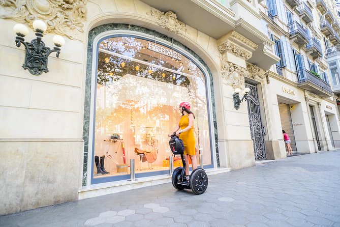 Barcelona: Citizen Segway Tour - Stop-by-stop: the route from Tres Xemeneies to the seaside