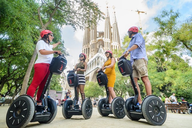 Barcelona: Citizen Segway Tour - From oldest street market to the Olympic Coast and Barceloneta