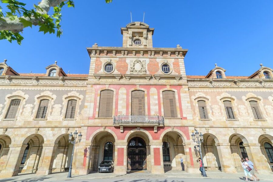 Barcelona: City and Seafront Guided Segway Tour - Who should book, and who should skip
