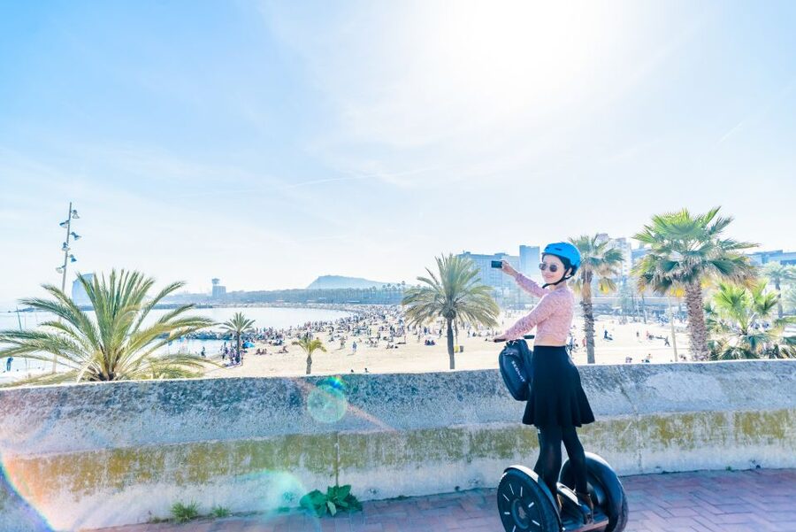 Barcelona: City and Seafront Guided Segway Tour - Parc de la Ciutadella and Arc de Triomf: architecture plus breathing room