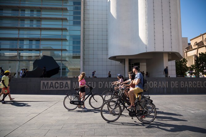 Barcelona City Highlights Bike Tour - Sagrada Família: the big wow, viewed from the outside