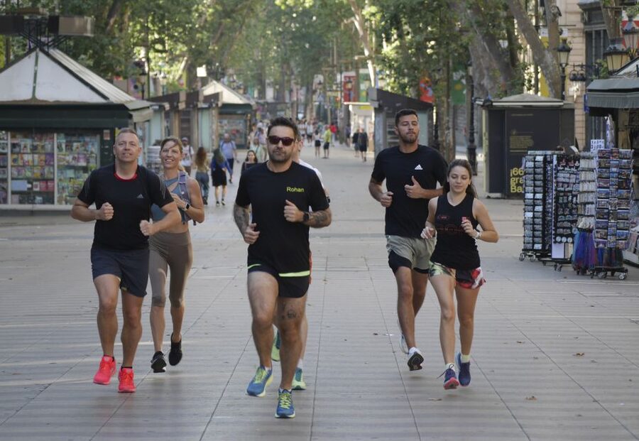 Barcelona: City Highlights Guided Running Tour - Price and value around $46 for 1.5 hours