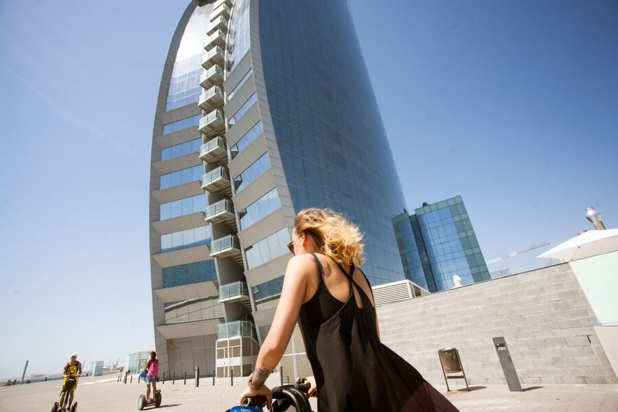 Barcelona: City Highlights Guided Segway Tour - Arc de Triomf, Parc de la Ciutadella, and the architecture thread