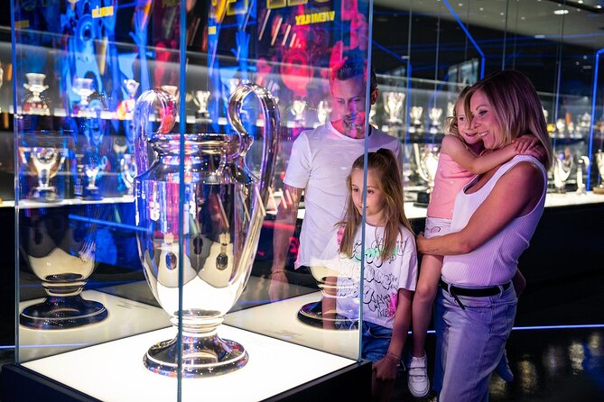Barcelona City Hop On Hop Off and FC Barcelona Immersive Tour - Hop-on hop-off routes: how to use the bus like a pro