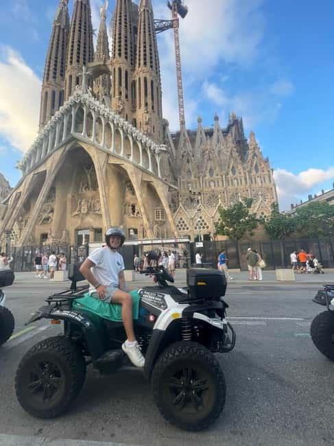 Barcelona: City Sights Electric Quad Tour - Sagrada Familia from outside: how to enjoy it without a ticket plan