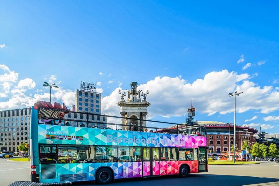 Barcelona: City Sightseeing Hop-On Hop-Off Bus Tour - Red Line: Gaudí, Montjuïc, beaches, La Rambla, and Sagrada Família