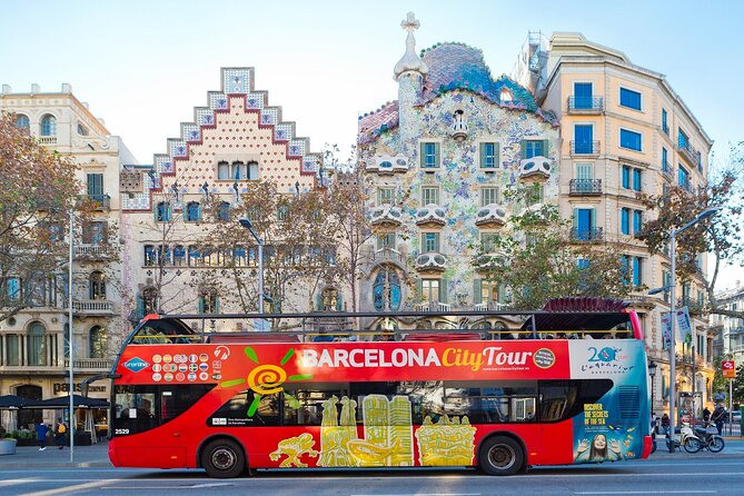 Barcelona City Tour Hop-On Hop-Off with Optional Boat - How the east and west routes actually help (and when transfers slow you down)