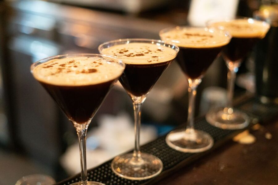 Barcelona: Cocktail Master Class by Mixologist with Tapas - Tapas That Keep Pace With the Lesson