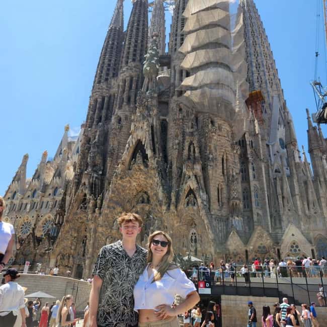 Barcelona: Creative Photo Tour of the City's Artistic Corners - Who This Barcelona Creative Tour Is Best For