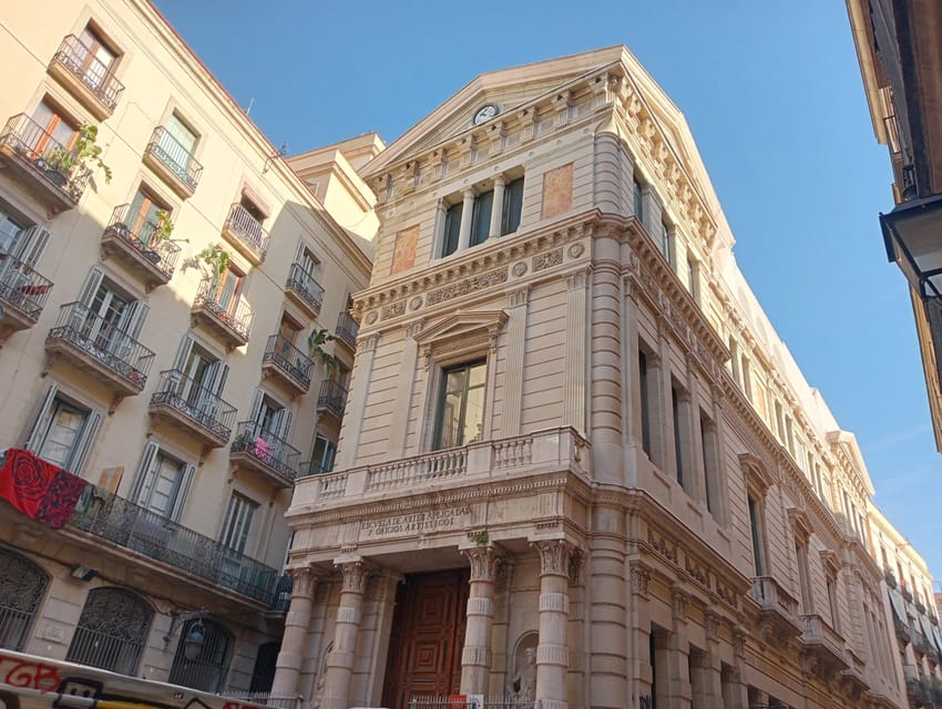Barcelona: Dark, Strange & Curious Stories. - What you will learn, beyond scary stories