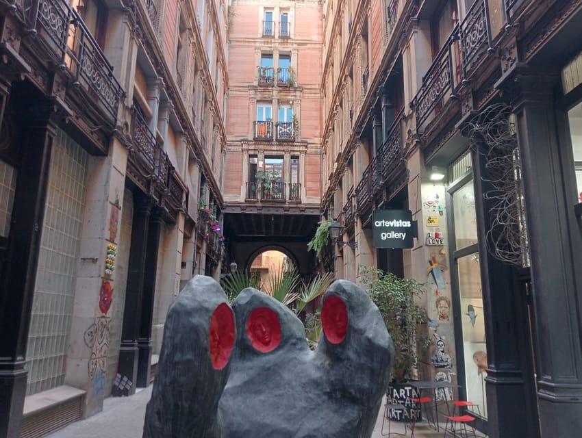 Barcelona: Dark, Strange & Curious Stories. - Tips to get the most from the experience