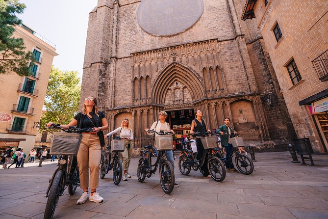 Barcelona E-Bike, Cable Car & Boat - Stop 1: El Raval and Paral·lel Avenue on two wheels