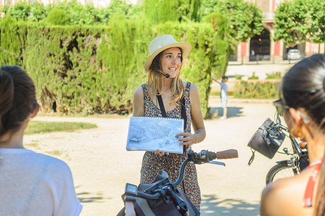 Barcelona E-Bike Small Group Tour with Tapas & Wine Tasting - Ciutadella and the Parlament de Catalunya: politics meets public space