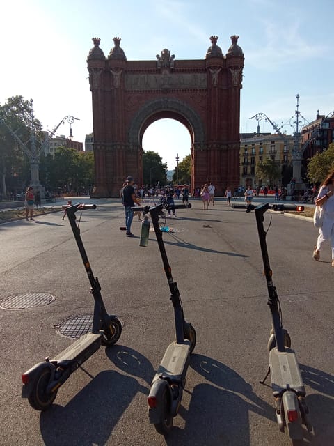 Barcelona: e-scooter and Bike tour - Why Barcelona on wheels feels effortless