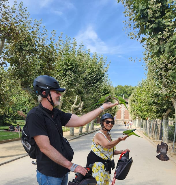 Barcelona: e-scooter and Bike tour - Getting started at Plaça de la Mercè: meet, gear up, roll out