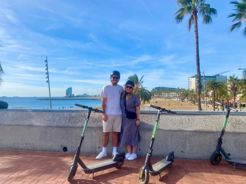 Barcelona: E-Scooter Gaudí & the Sea Tour - Gothic Quarter stop: the quick-hit streets you can build on