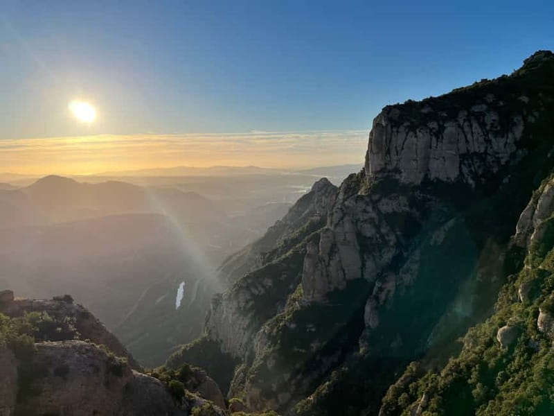 Barcelona: Early Morning Montserrat Trip with Abbey and Hike - Breakfast and slow wandering time inside Montserrat