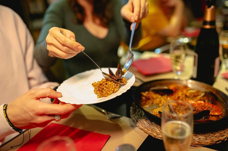 Barcelona: El Born Food Walking Tour with Tapas and Drinks - Drinks in Catalan style: what is included, and how to choose