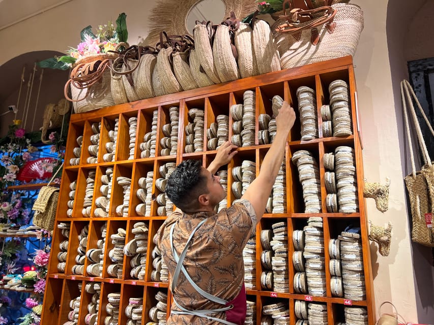 Barcelona: Espadrilles Shoe-Making Workshop - Lacing lessons plus the right vibe, with cava or non-alcoholic drinks