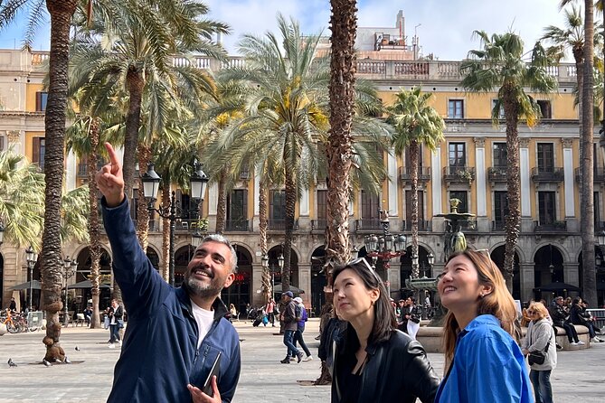 Barcelona Evening Tour, Flamenco Show & Tapas - Group Size and Meeting Point: How to Avoid the Usual Night-Out Hassles