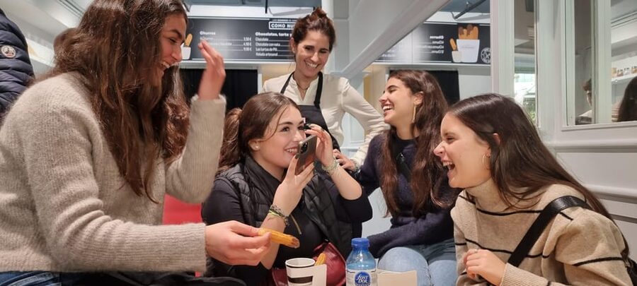 Barcelona: Experience the Best Churros with Hot Chocolate - Hot chocolate made to do the job, not just sit on the side