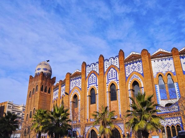 Barcelona Expert Tour with Local Guide in Eco Tuk Tuk Private - Key highlights I’d plan around