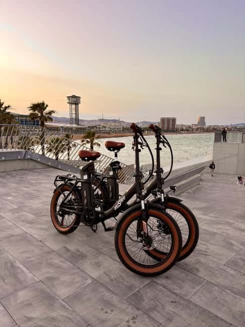 Barcelona: Explore the City with Eco-Friendly E-Bike Rentals - Getting Oriented Fast: Bikes, Helmets, and a Map That Helps