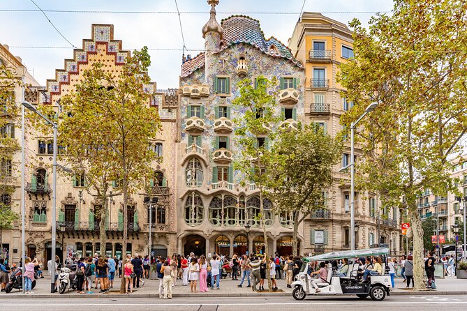 Barcelona Express Tour in a Private Eco Tuk Tuk - Your guide: the difference between seeing and understanding
