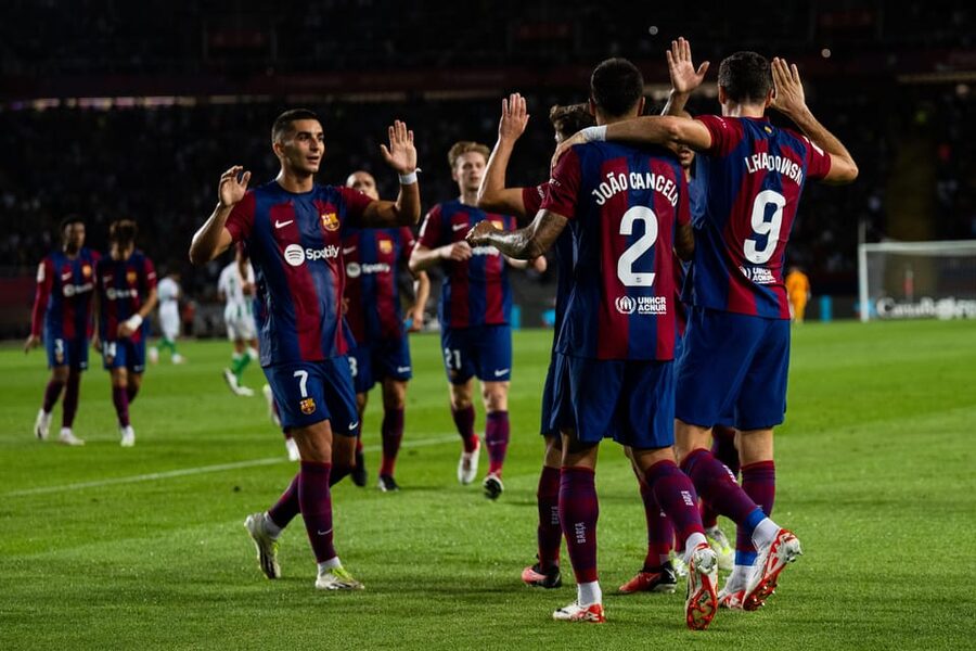 Barcelona: FC Barcelona Match Tickets at Spotify Camp Nou - Why Spotify Camp Nou Tickets Feel Different Than Watching on TV