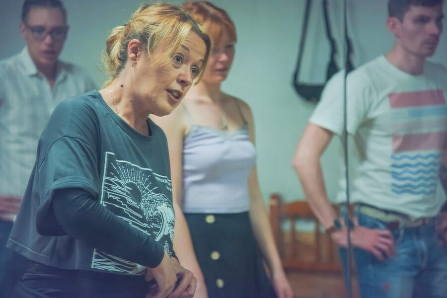 Barcelona: Flamenco Class Experience - Start at Plaça de Catalunya, Then Get Moving