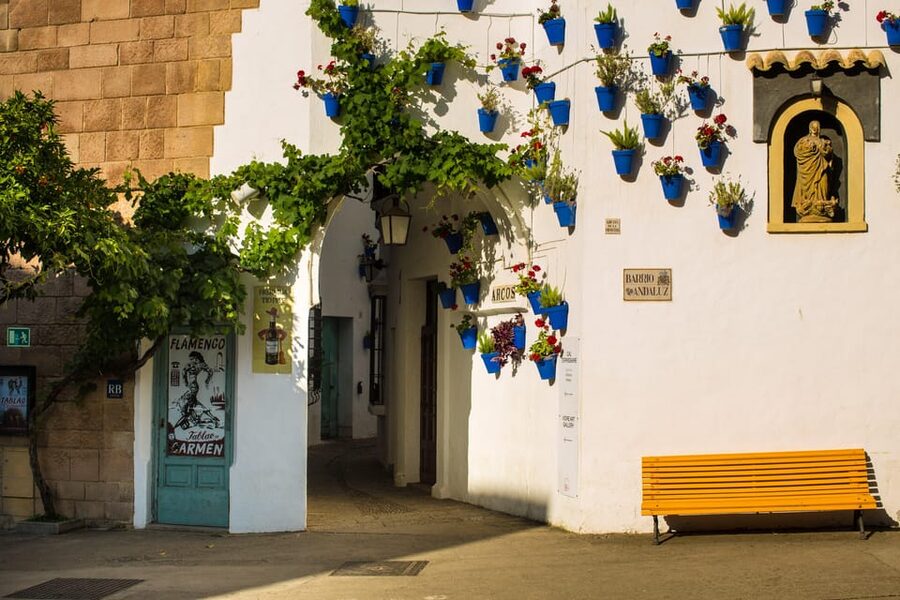 Barcelona: Flamenco Show with Dinner at Tablao de Carmen - Poble Espanyol: use the free entry to get more value